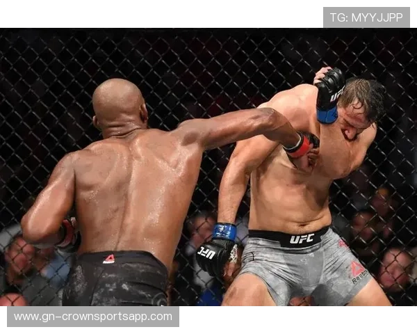 乔恩·琼斯训练完直接去提了辆布加迪,油门踩下去比对手倒地还快 乔恩·琼斯训练完直接去提了辆布加迪,油门踩下去比对手倒地还快