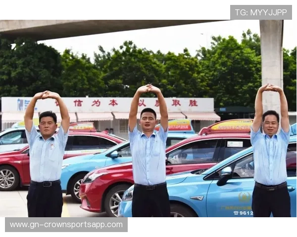 吴向东训练完顺手买了辆超跑，说是为了省打车钱