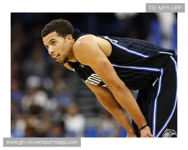 文班亚马挡拆拉开空间比约基奇更具三分威胁